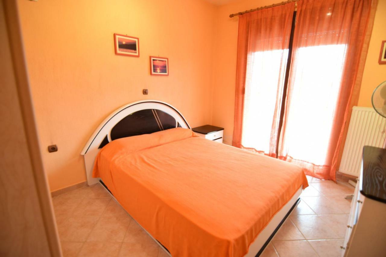 Holiday Villa Vee Néa Szkióni Kültér fotó