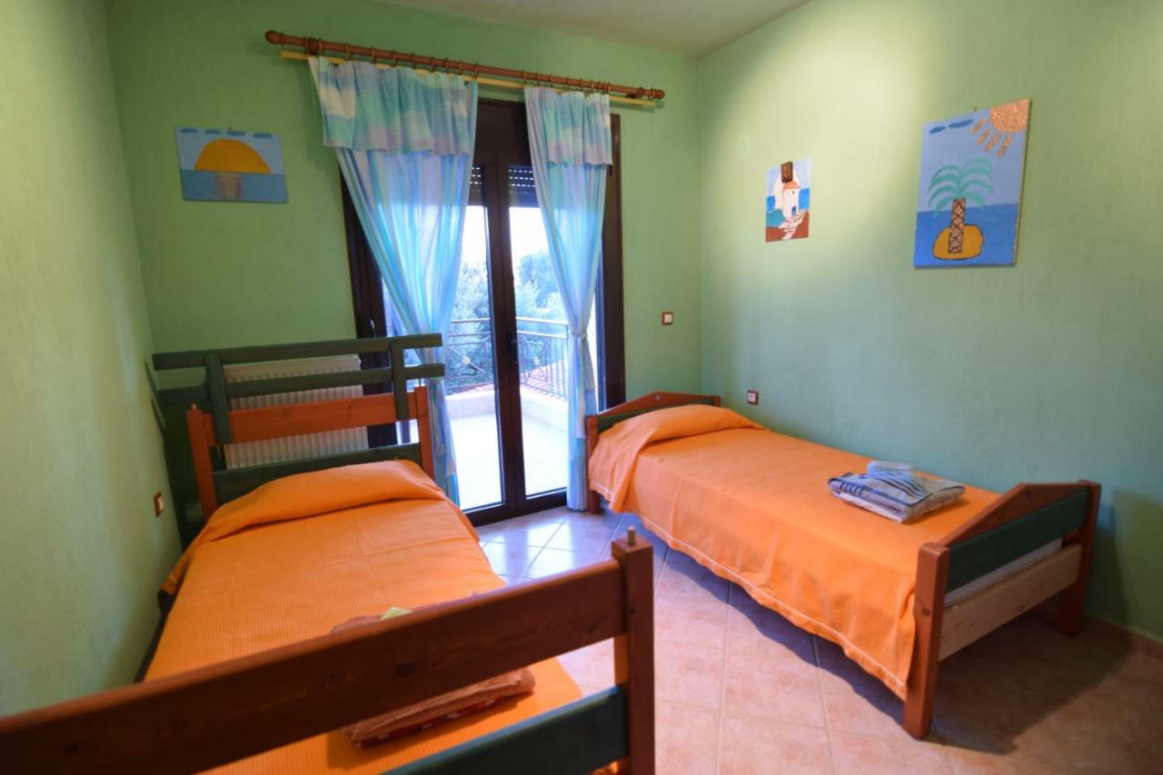 Holiday Villa Vee Néa Szkióni Kültér fotó